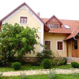 Katica Vendégház borítóképe