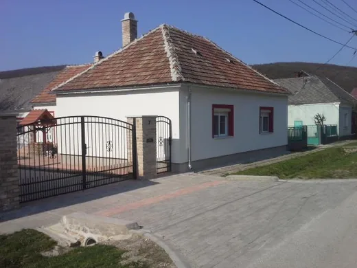 'Haász Apartman' cikk borítóképe