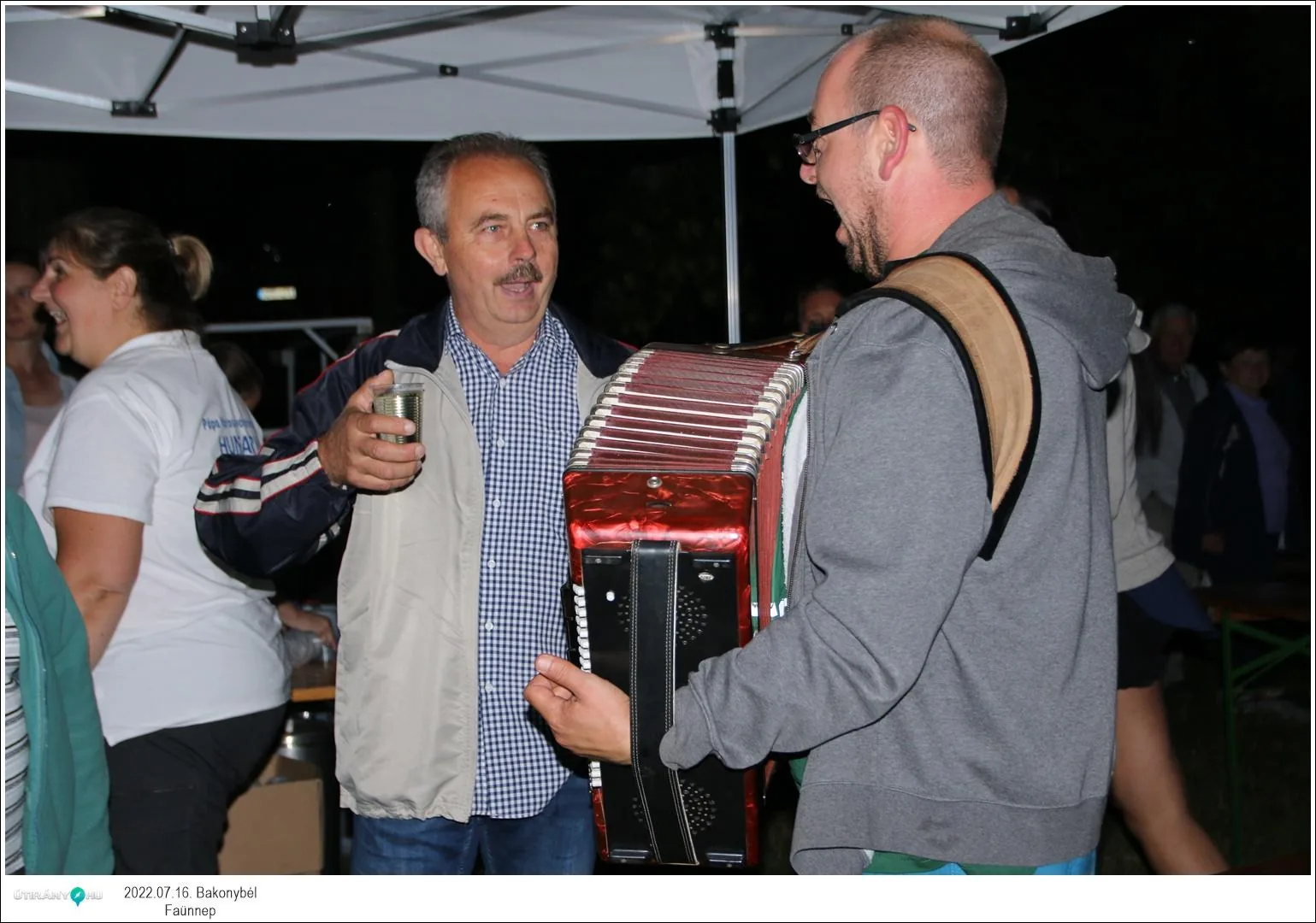 Fotók, Útirány.hu: