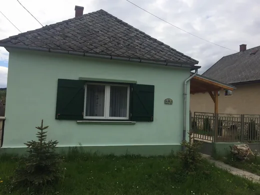 'Bagoli ház' cikk borítóképe