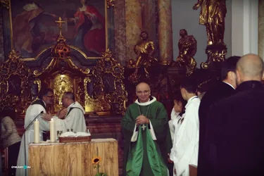 Megújulás utáni első Hálaadó Szentmise
