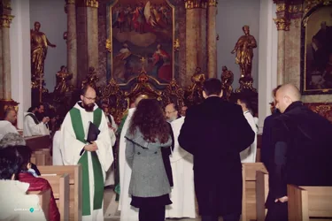 Megújulás utáni első Hálaadó Szentmise