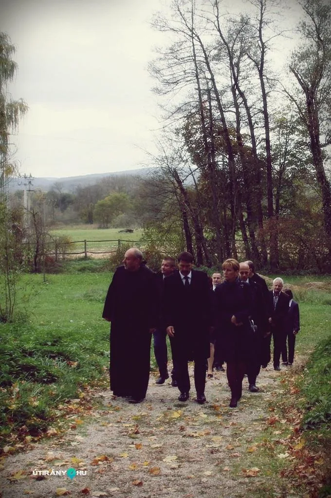 Szentmise után körséta az arborétumban. Fotók: Útirány.hu