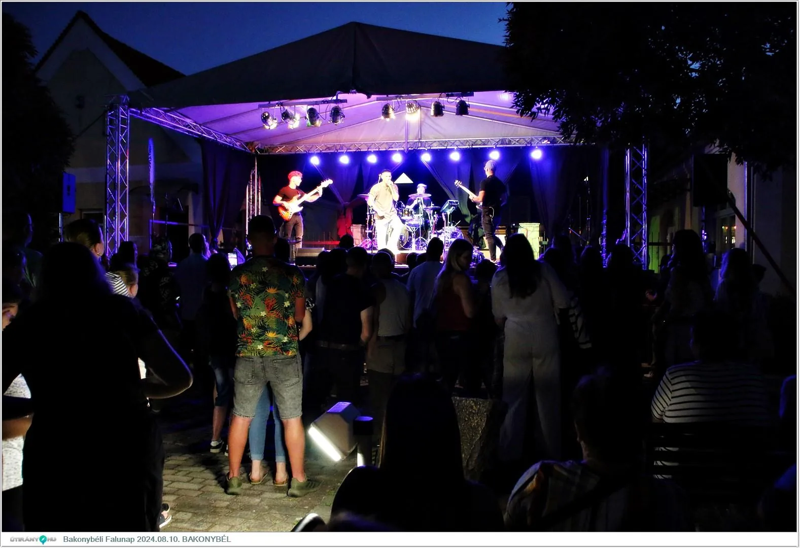 Fotók, Útirány.hu