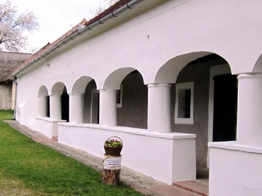 'Megváltozott nyitvatartás Bakonybéli Tájház Múzeum' cikk borítóképe