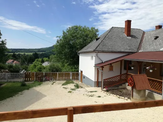 'Diófa Vendégház' cikk borítóképe