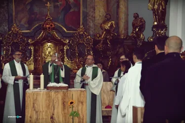 Megújulás utáni első Hálaadó Szentmise