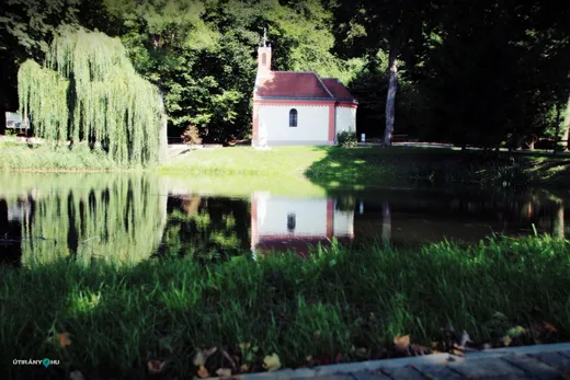 'Borostyán-kút, az 1000 éves falu, Bakonybél rabul ejtő ékessége' cikk borítóképe