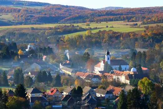 'Kiemelt elismerés' cikk borítóképe